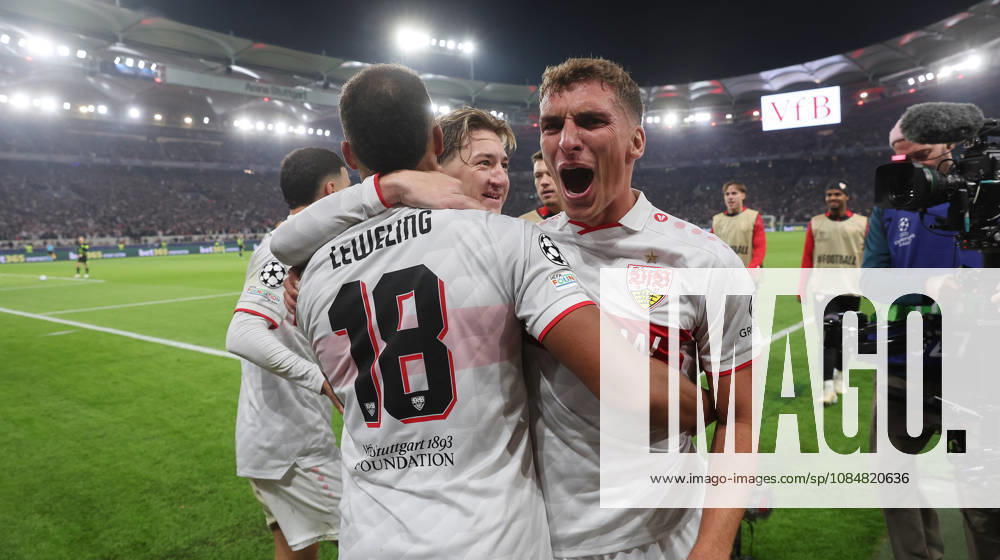 Stuttgart , Fußball UEFA Champions League VfB Stuttgart vs. Atletico Madrid , Jubel Stuttgart nach dem Tor zum 1 . 0 von Jamie Leweling , rechts: Grischa Prömel