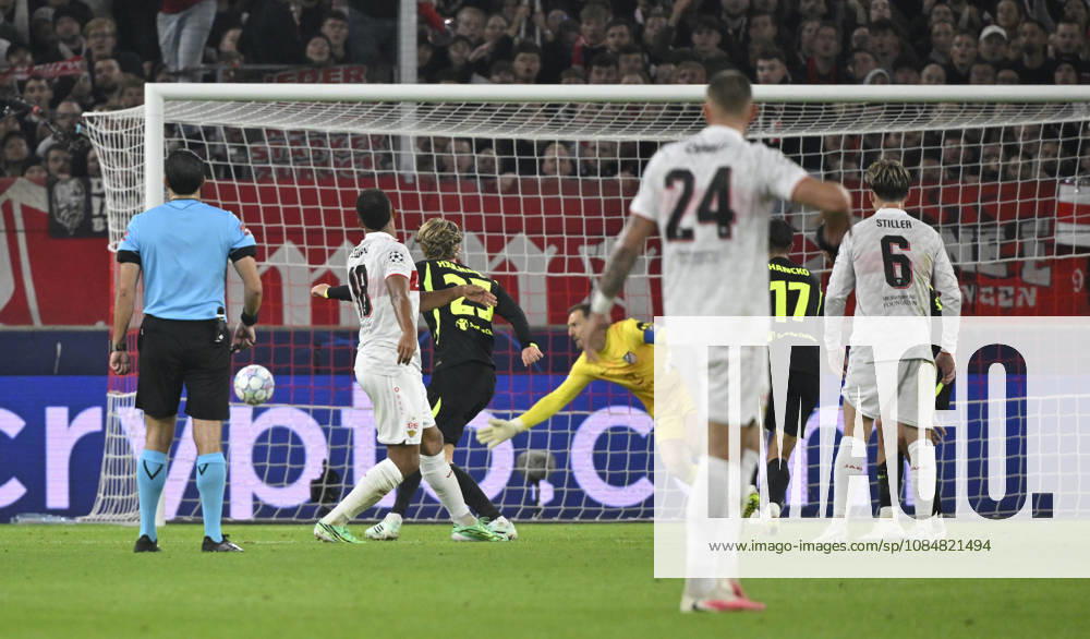 TOR zum 1:0 Jamie Leweling VfB Stuttgart (18) Torschuss Aktion Torchance Champions League VfB Stuttgart vs Atletico Madrid 20.10.2026 DFL REGULATIONS PROHIBIT ANY USE OF PHOTOGRAPHS AS IMAGE SEQUENCES AND OR QUASI-VIDEO Champions League VfB Stuttgart vs Atletico Madrid