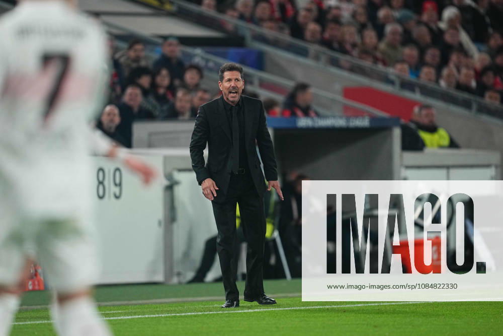 Diego Simeone (Atleti) during VfB Stuttgart and Atlético Madrid, League Phase UEFA Champions League, at MHPArena, Stuttgart, Germany on October 20, 2026. DeFodi Images. -