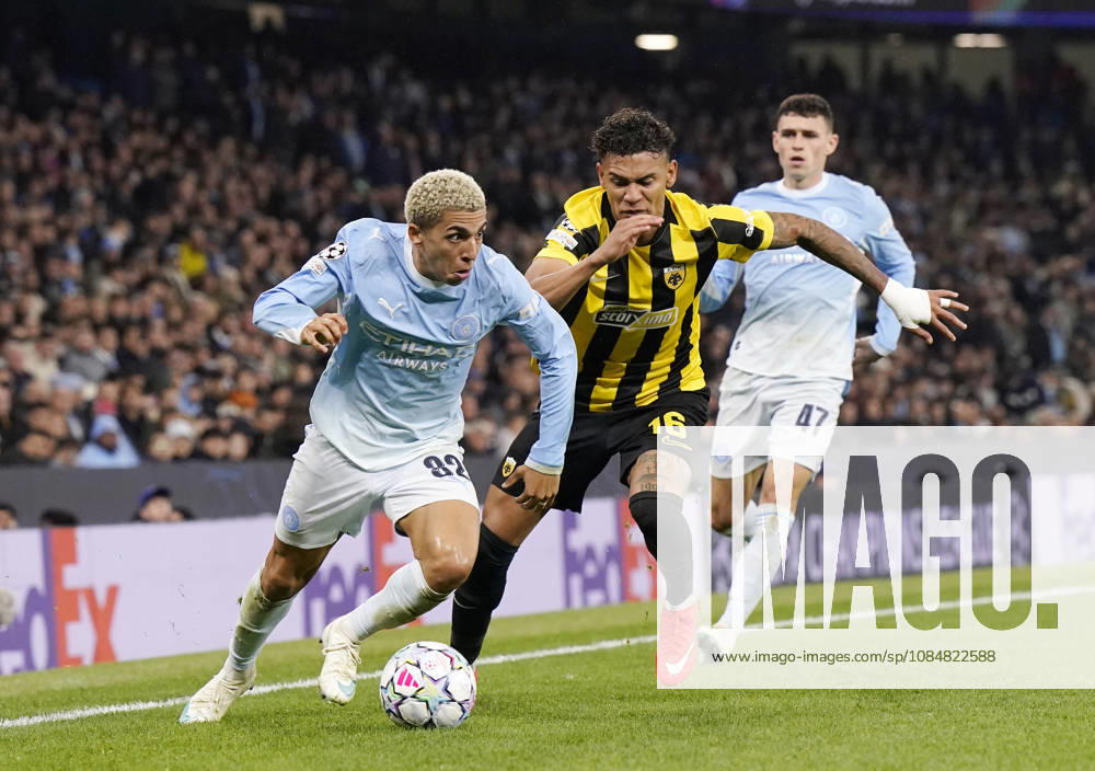 Manchester, England, 20th October 2026. Rico Lewis of Manchester City challenged by Kervin Arriaga of AEK Athens during the Manchester City vs AEK Athens UEFA Champions League match at the Etihad Stadium, Manchester. Picture credit should read: Andrew Yates Sportimage . SPI_037_AY_ManCity__Athens SPI-5090-0037