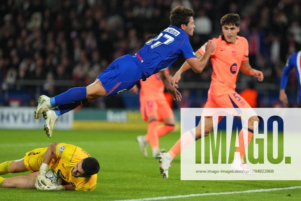 Joan Garcia of Barcelona saves at the feet of Joao Neves of PSG Paris Saint-Germain v Barcelona, UEFA Champions League, Football, Parc des Princes, Paris, France - 20 Oct 2026Paris Parc des Princes France