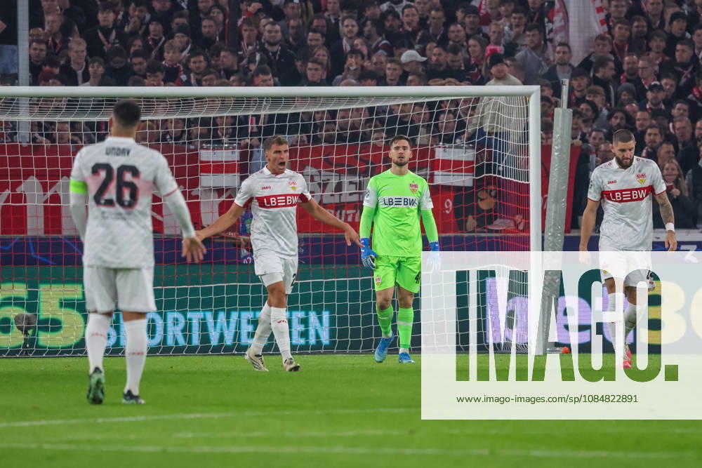 VfB Stuttgart - Atletico Madrid Deutschland, Stuttgart, 20.10.2026, Fussball, UEFA Champions League, Saison 2026 2027, VfB Stuttgart - Atletico Madrid: v.l. Grischa Prömel, Denis Seimen, Jeff Chabot (alle VfB Stuttgart); Enttäuschung.