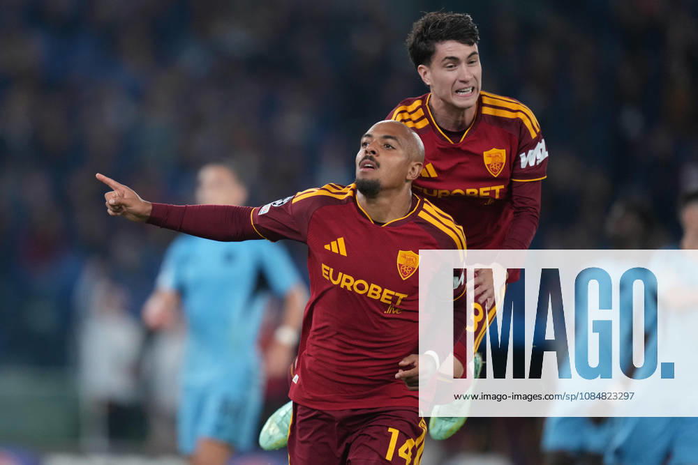 Roma’s Donyell Malen celebrates after scoring during the UEFA Champions League Phase - Matchday 3 soccer match between AS Roma-Slovan Bratislava at the Rome s Olympic stadium, Italy - Tuesday October 20, 2026 - Soccer ( Photo by Alfredo Falcone LaPresse )