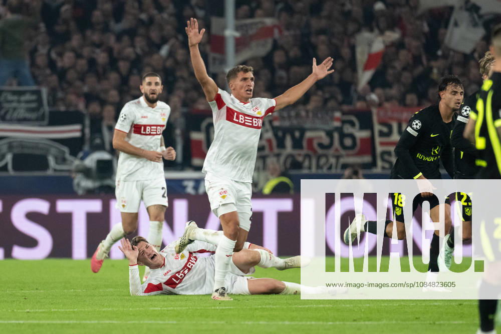 GER, Fussball, Herren, UEFA Champions League, Saison 2026 2027, 3. Spieltag, VfB Stuttgart vs. Atletico Madrid Angelo Stiller ( VfB Stuttgart, 06 ) am boden nach einem Foul von Morten Hjulmand ( Atletico Madrid, 23 ) Stuttgart MHP Arena Baden-Württemberg Deutschland