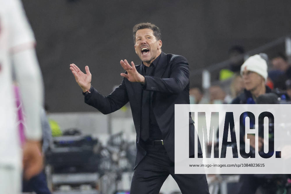 Diego Pablo Simeone (Atletico Madrid, Trainer), Mimik, Gesichtsausdruck, Emotion , Deutschland, Fussball, UEFA Champions League, 3. Spieltag, 2026 2027, VfB Stuttgart vs. Atletico Madrid, 20.10.2026, Stuttgart Arena Stuttgart Deutschland