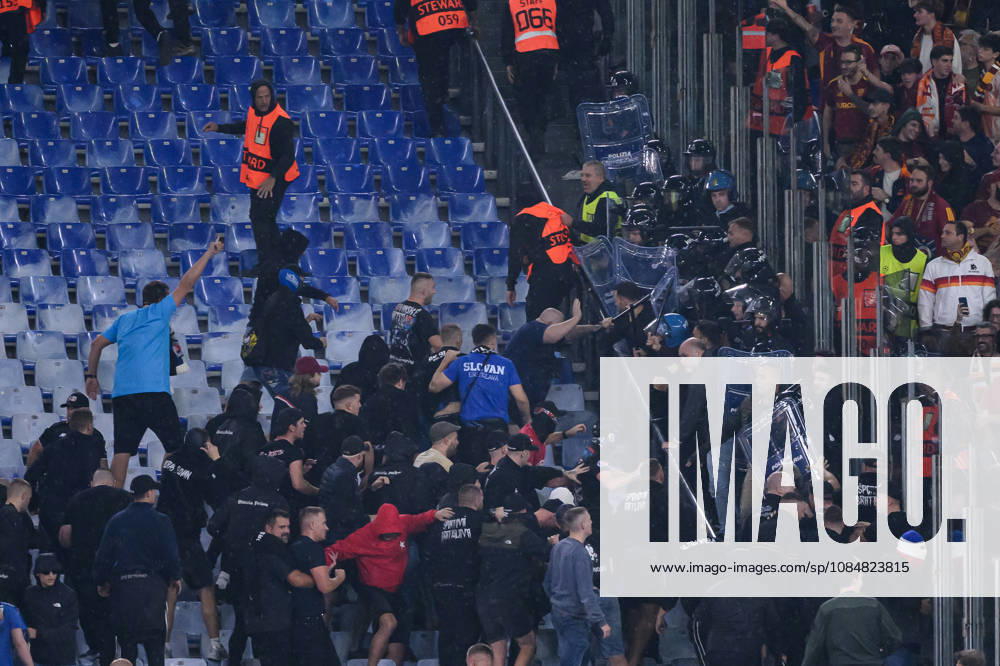Clashes between Slovan fans and italian Police during the UEFA Champions League 2026 2027 football match between AS Roma and Slovan Bratislava at Stadio Olimpico in Rome (Italy), October 20, 2026. AndreaxStaccioli