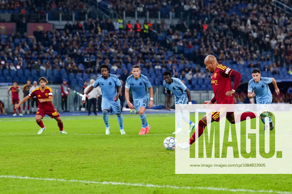 AS Roma v SK Slovan Bratislava - UEFA Champions League 2026 27 League Phase MD3 Donyell Malen of AS Roma scores fourth goal during the AS Roma v SK Slovan Bratislava. - UEFA Champions League 2026 27 League Phase MD3 at Stadio Olimpico on October 20, 2026 in Rome, Italy Rome Stadio Olimpico Lazio Italy