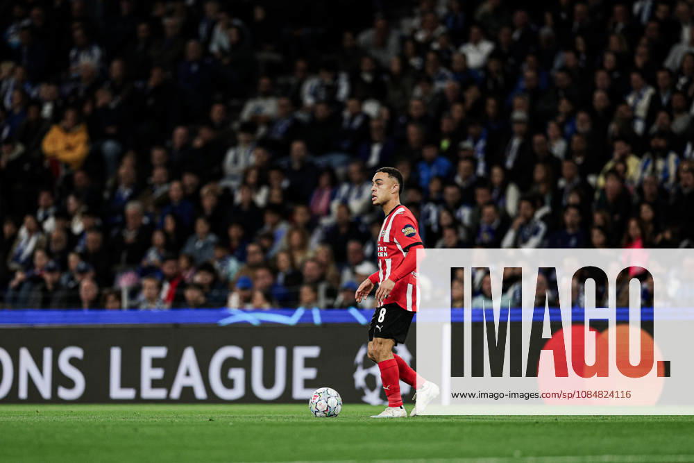 FC Porto v PSV Eindhoven - UEFA Champions League 2026 27 League Phase MD3 Sergino Dest of PSV is in action during the UEFA Champions League 2026 27 League Phase MD3 match between FC Porto and PSV at Estadio do Dragao in Porto, Portugal, on October 20, 2026. porto Porto Portugal