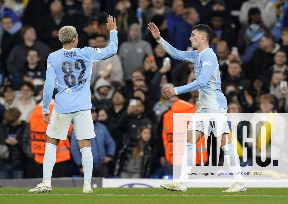 Manchester, England, 20th October 2026. Phil Foden of Manchester City (r) celebrates scoring the fifth goal during the Manchester City vs AEK Athens UEFA Champions League match at the Etihad Stadium, Manchester. Picture credit should read: Andrew Yates Sportimage . SPI_059_AY_ManCity__Athens SPI-5090-0059