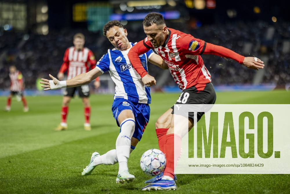 PORTO - (lr) Pepê of FC Porto and Filip Kostic of PSV Eindhoven during the UEFA Champions League match between FC Porto and PSV Eindhoven at the Estadio Do Dragao, on 20 October 2026 in Porto, Portugal. MORITZ MUELLER ANP ANPxSportx IVx 573102673 originalFilename: 573102673