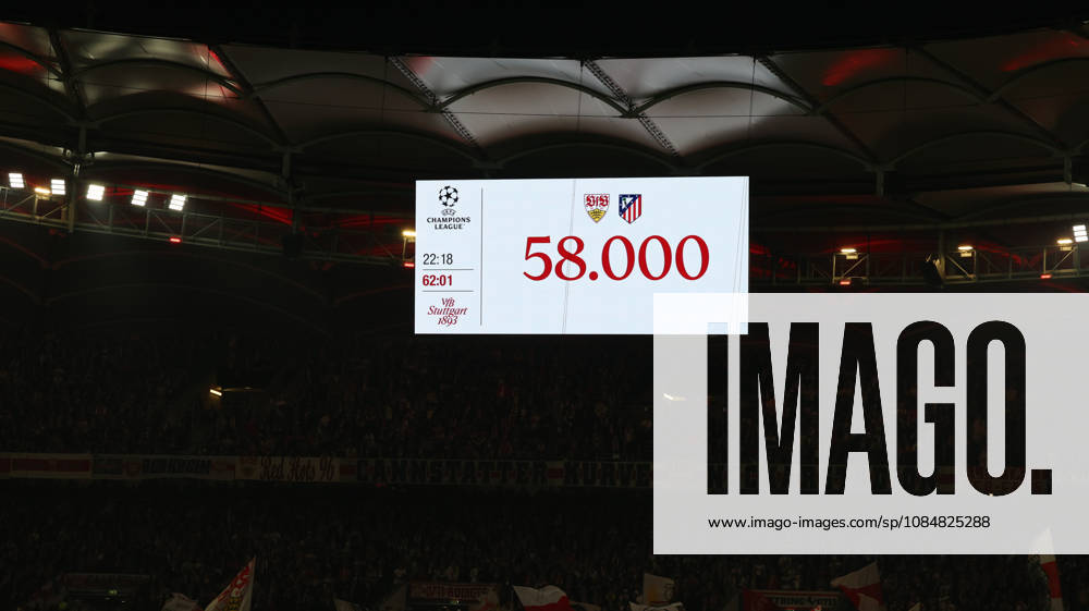 Fussball UEFA Champions League, VfB Stuttgart - Atletico Madrid v.l. Anzeigetafel, Videowall, Scoreboard, Info, Werbung Zuschauerzahl Stuttgart