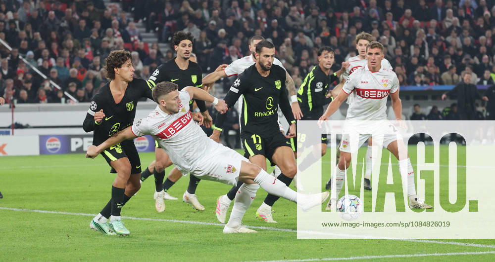 Stuttgart , Fußball UEFA Champions League VfB Stuttgart vs. Atletico Madrid , Ermedin Demirovic ( VfB )