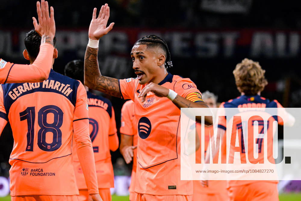 Joie des joueurs du FC Barcelone aprés le but de Xavi Espart (FC Barcelone)