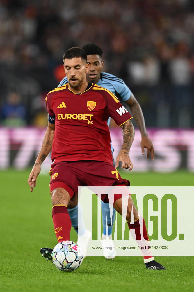 SOCCER - UEFA Champions League - AS Roma vs. Slovan Bratislava Photo by IPA ABACAPRESS.COM89963523 - Lorenzo Pellegrini of A.S. Roma is in action during the UEFA Champions League Matchday 3 soccer match between A.S. Roma and S.K. Slovan Bratislava at the Olympic Stadium on October 20, 2026, in Rome, Italy. Rome Italy