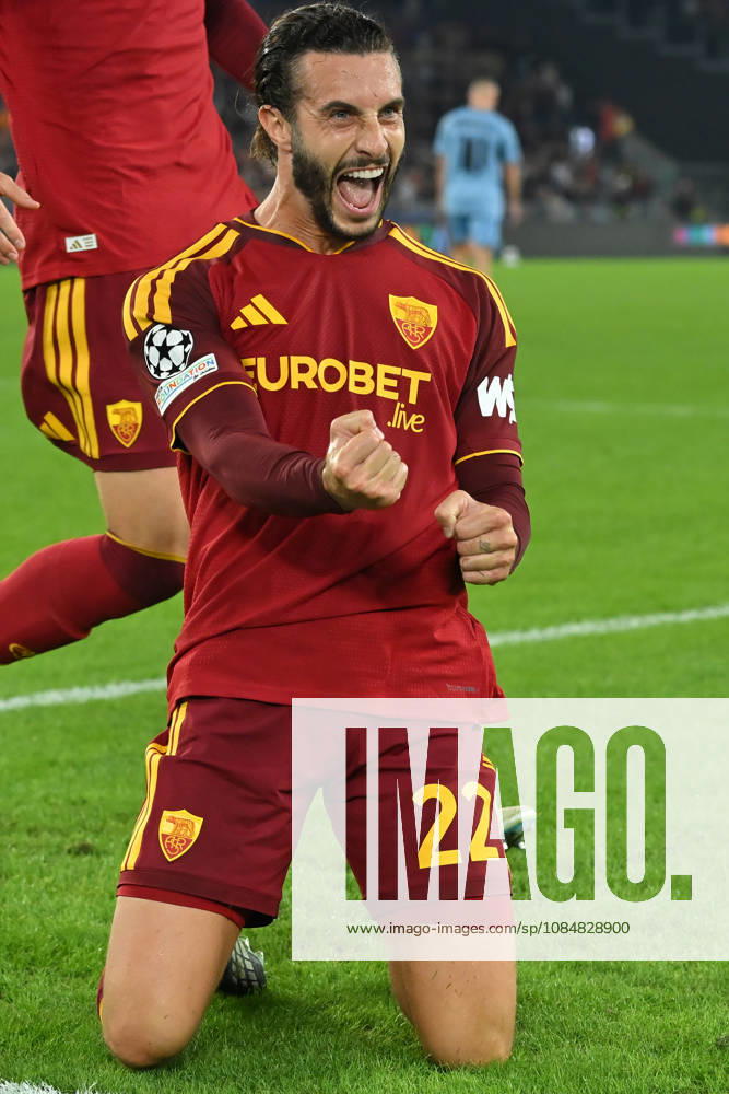 2026,Roma-Slovan Bratislava Mario Hermoso of Roma celebrates scoring his goal during the Champions League match Championship phase Matchday 3 Roma-Slovan Bratislava at the Stadio Olimpico. Rome (Italy), October 20, 2026 during the Champions League match Championship phase Matchday 3 Roma-Slovan Bratislava at the Stadio Olimpico. Rome (Italy), October 20, 2026 Imago-images Emmefoto