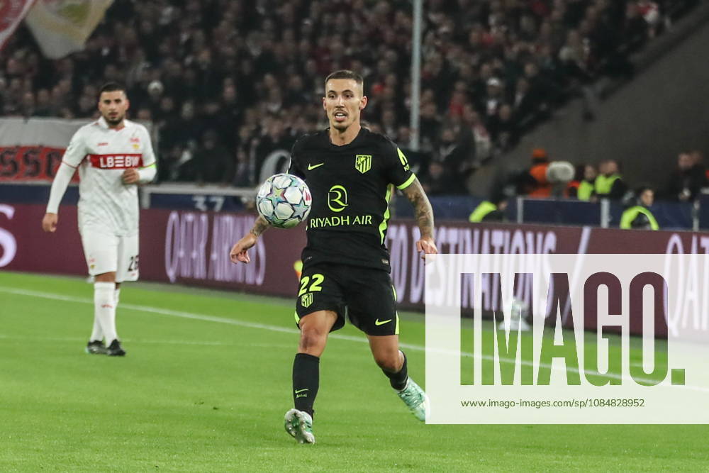 Stuttgart 20.10.2026. Pilka nozna Liga Mistrzow UEFA sezon 2026 2027 kolejka 3 mecz: VfB Stuttgart - Atletico Madryt --- Football UEFA Champions League season 2025 2026 round 3 match: VfB Stuttgart - Atletico de Madrid nz Alejandro Grimaldo Fot. Kacper Staniec NEWSPIX.PL --- newspix.pl