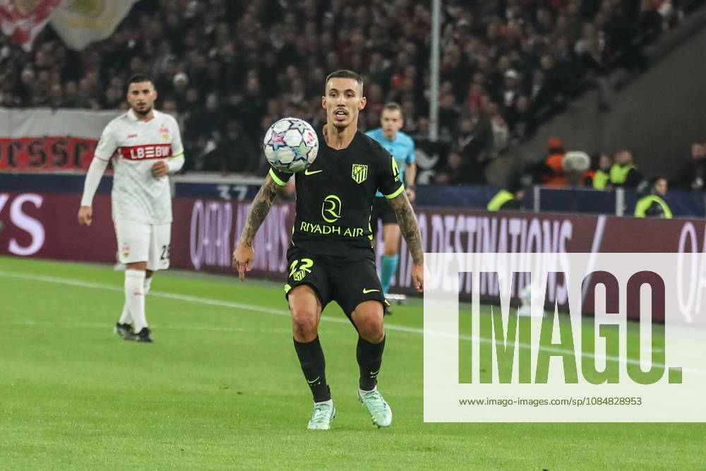 Stuttgart 20.10.2026. Pilka nozna Liga Mistrzow UEFA sezon 2026 2027 kolejka 3 mecz: VfB Stuttgart - Atletico Madryt --- Football UEFA Champions League season 2025 2026 round 3 match: VfB Stuttgart - Atletico de Madrid nz Alejandro Grimaldo Fot. Kacper Staniec NEWSPIX.PL --- newspix.pl