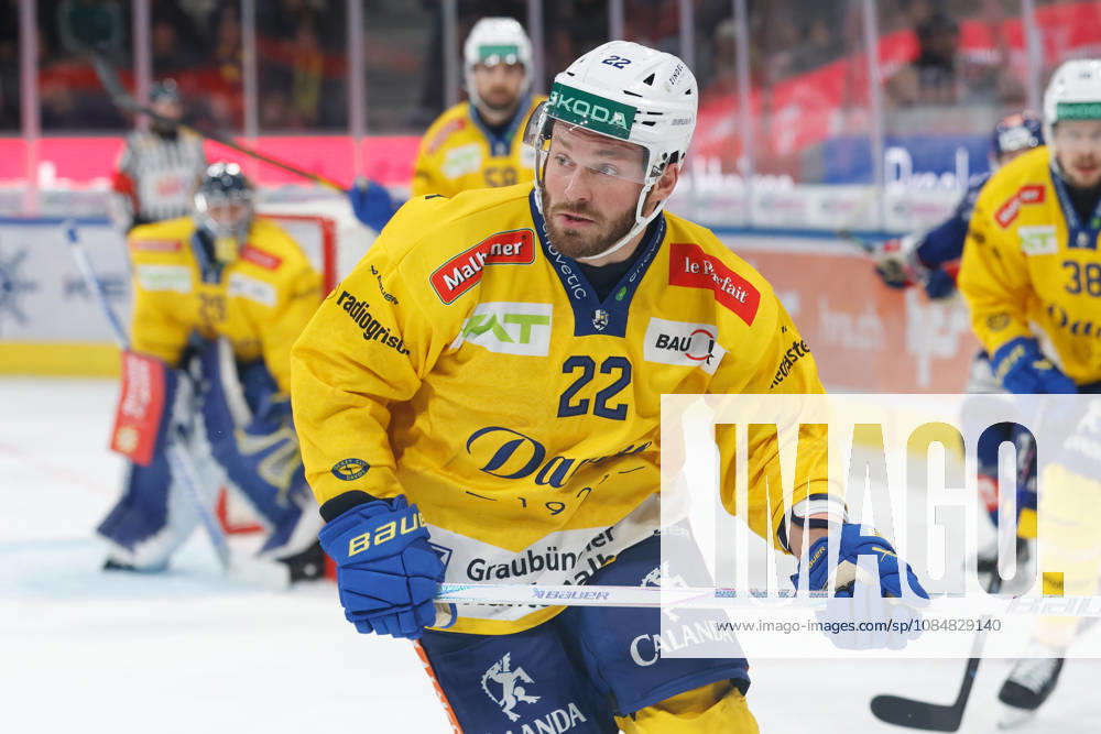 Swiss Life Arena Zuerich, SCHWEIZ, Saison 2026 2027 Herren Eishockey National League ZSC Lions - HC Davos Brendan Lemieux (HC Davos)