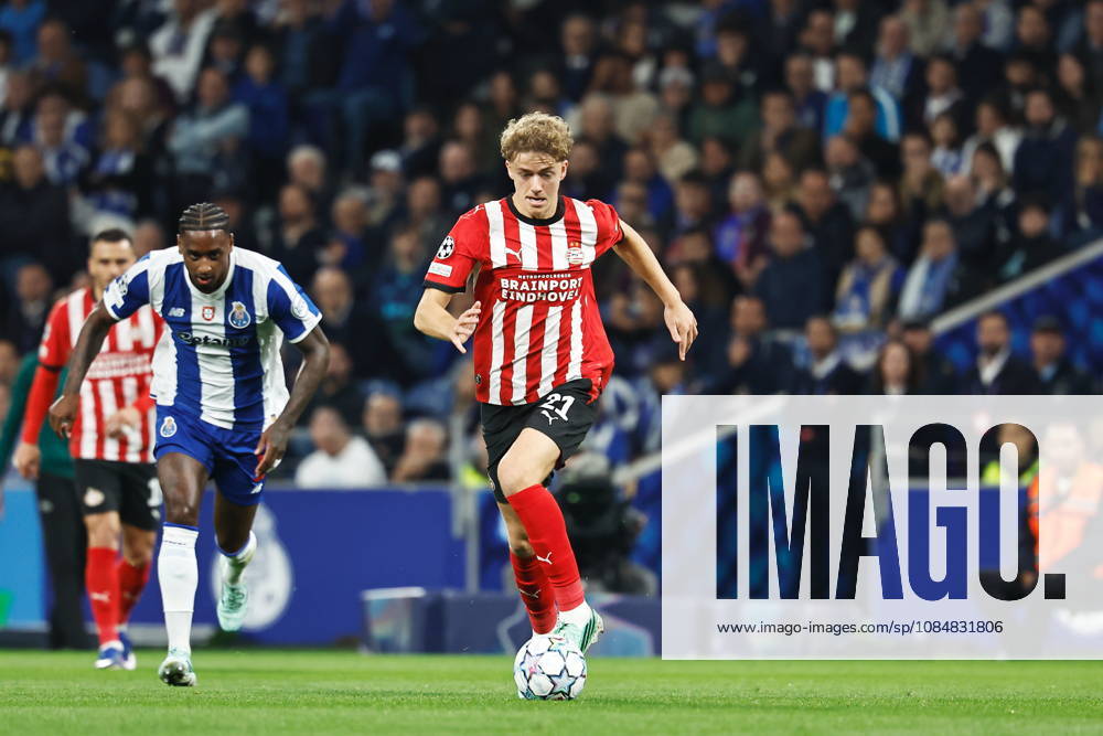 Sven Mijnans (PSV), OCTOBER 20, 2026 - Football Soccer : UEFA Champions League League phase matchday 3 between FC Porto - PSV Eindhoven at the Estadio do Dragao in Porto, Portugal. Noxthirdxpartyxsales aflo_357737454 MutsuxKawamorix