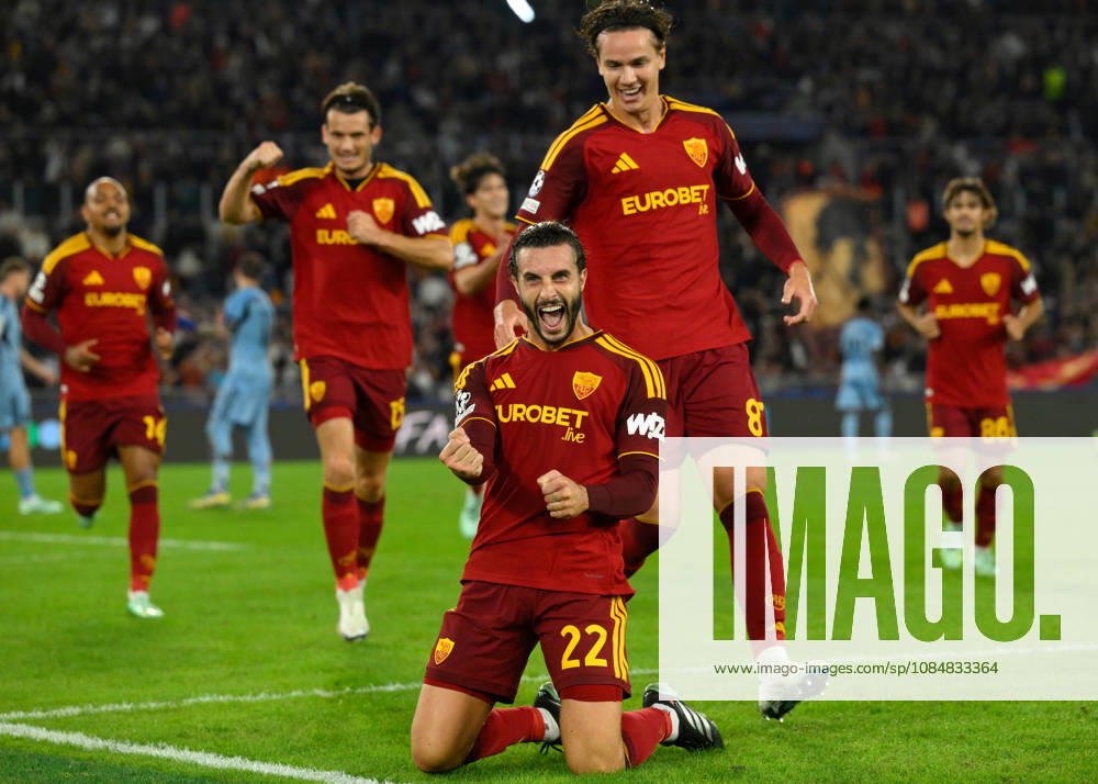 (261021) -- ROME, Oct. 21, 2026 -- Roma s Mario Hermoso (front) celebrates his goal with teammates during the UEFA Champions League football match between Roma and Slovan Bratislava in Rome, Italy, Oct. 20, 2026. (Photo by Xinhua) (SP)ITALY-ROME-FOOTBALL-UEFA CHAMPIONS LEAGUE-ROMA VS SLOVAN BRATISLAVA AlbertoxLingria