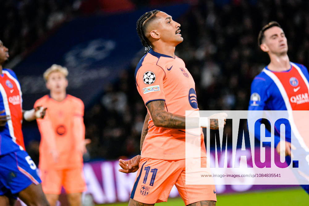 Raphinha (FC Barcelone) - Match de Ligue Des Champions 2026-2027 (LDC) PSG - Barcelone (4-2) au Parc des Princes à Paris, le 20 octobre 2026. 2026-2027 Champions League (UCL) match: PSG vs. Barcelona (4–2) at the Parc des Princes in Paris, October 20, 2026. Paris France