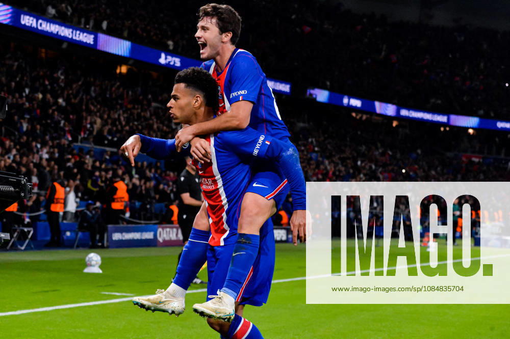 Joie des joueurs du Paris SG aprés le but de Desire Doue (Paris SG) - Match de Ligue Des Champions 2026-2027 (LDC) PSG - Barcelone (4-2) au Parc des Princes à Paris, le 20 octobre 2026. 2026-2027 Champions League (UCL) match: PSG vs. Barcelona (4–2) at the Parc des Princes in Paris, October 20, 2026. Paris France