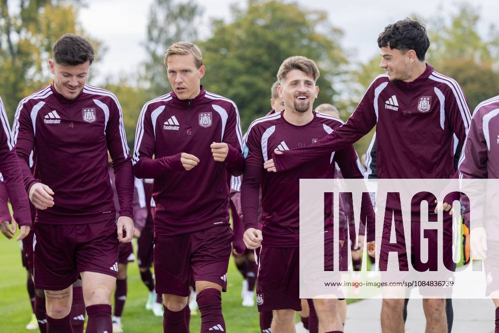 RSC Anderlecht open training 21 10 NEERPEDE, BELGIUM - OCTOBER 21 : Augustinsson Ludwig defender of RSC Anderlecht, Biancone Giulian defender of RSC Anderlecht, Bertaccini Adriano forward of RSC Anderlecht, Degreef Tristan midfielder of RSC Anderlecht during an open training pictured on October 21, 2026 in Neerpede, Belgium, 21 10 2026 Neerpede Belgium