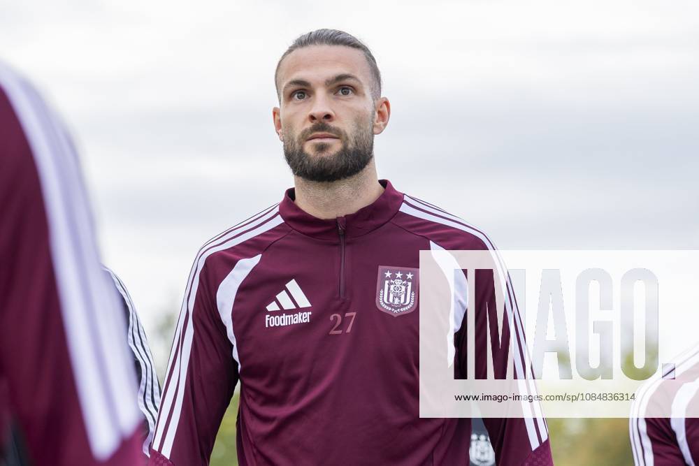 RSC Anderlecht open training 21 10 NEERPEDE, BELGIUM - OCTOBER 21 : Petrot Leo defender of RSC Anderlecht during an open training pictured on October 21, 2026 in Neerpede, Belgium, 21 10 2026 Neerpede Belgium