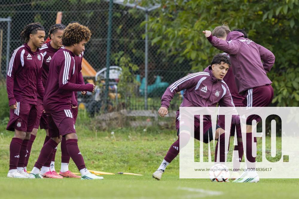 RSC Anderlecht open training 21 10 NEERPEDE, BELGIUM - OCTOBER 21 : Players of RSC Anderlecht during an open training pictured on October 21, 2026 in Neerpede, Belgium, 21 10 2026 Neerpede Belgium