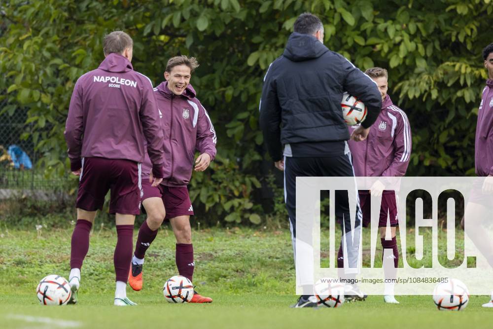 RSC Anderlecht open training 21 10 NEERPEDE, BELGIUM - OCTOBER 21 : Players of RSC Anderlecht during an open training pictured on October 21, 2026 in Neerpede, Belgium, 21 10 2026 Neerpede Belgium