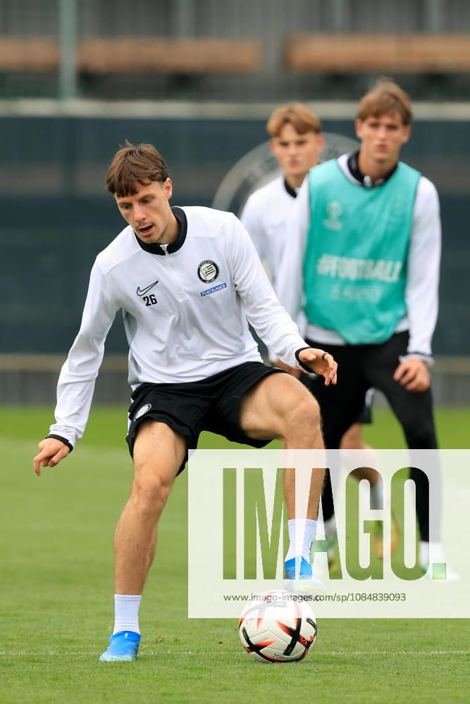 SOCCER - UEFA EL, Sturm vs Marseille GRAZ,AUSTRIA,21.OCT.26 - SOCCER - UEFA Europa League, SK Sturm Graz vs Olympique de Marseille, preview, training Sturm. Image shows Belmin Beganovic (Sturm). GEPAxpictures Buehner-Weinrauch