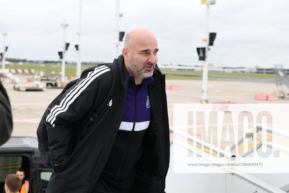 Jagiellonia Bialystok v RSC Anderlecht - UEFA Europa League Media Activities 21 10 2026 BRUSSELS, BELGIUM - OCTOBER 21 : Sibierski Antoine Chief Sports Officer of RSC Anderlecht pictured at the Brussels airport before departure for the UEFA Europa League 2026 27 League Phase matchday 3 match between Jagiellonia Bialystok and RSC Anderlecht on October 21, 2026 in Brussels, Belgium, 21 10 2026 Brussels Belgium