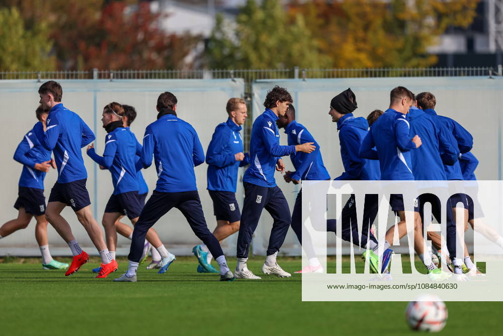 2026.10.21 Poznan Pilka nozna UEFA Liga Europy faza ligowa sezon 2026 2027 Trening Lech Poznan przed meczem z AFC Sunderland N z Pablo Rodriguez Foto Pawel Jaskolka PressFocus 2026.10.21 Poznan Football Europa League League Phase 2026 2027 Lech Poznan training session before AFC Sunderland game Credit: Pawel Jaskolka PressFocus NEWSPIX.PL --- newspix.pl