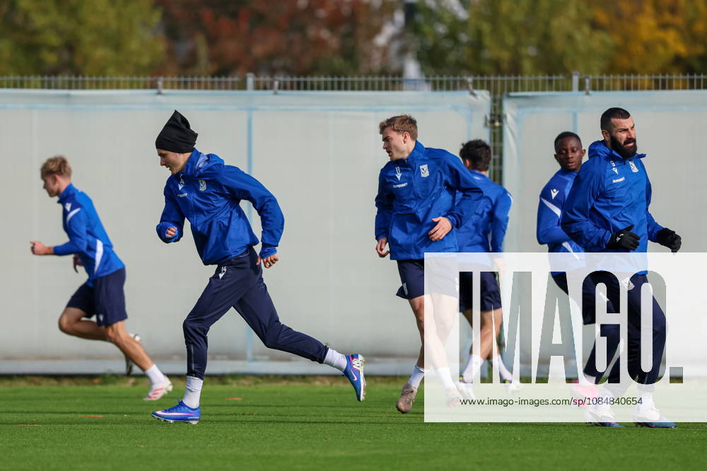 2026.10.21 Poznan Pilka nozna UEFA Liga Europy faza ligowa sezon 2026 2027 Trening Lech Poznan przed meczem z AFC Sunderland N z Leo Bengtsson Daniel Hakans Mikael Ishak Foto Pawel Jaskolka PressFocus 2026.10.21 Poznan Football Europa League League Phase 2026 2027 Lech Poznan training session before AFC Sunderland game Credit: Pawel Jaskolka PressFocus NEWSPIX.PL --- newspix.pl