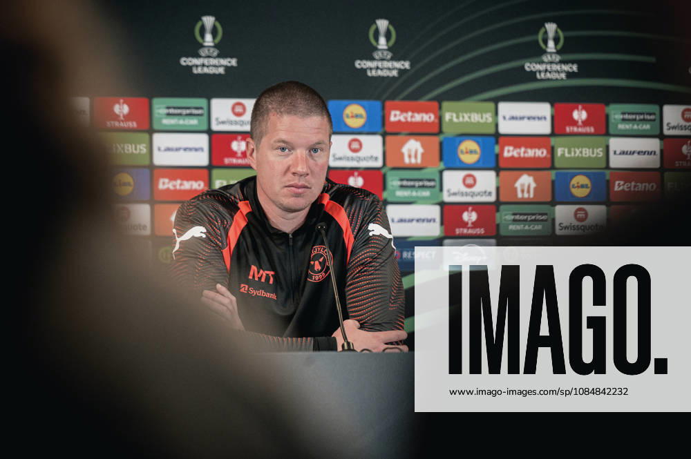 FC Midtjylland press conference, PK, Pressekonferenz - UEFA Conference League Herning, Denmark - October 21: Head coach Mike Tullberg and Pedro Bravo during a press conference ahead of a match between FC Midtjylland and St. Truidense in UEFA Conference League at MCH Arena Herning MCH Arena Denmark