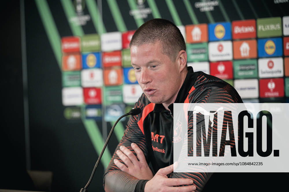 FC Midtjylland press conference, PK, Pressekonferenz - UEFA Conference League Herning, Denmark - October 21: Head coach Mike Tullberg and Pedro Bravo during a press conference ahead of a match between FC Midtjylland and St. Truidense in UEFA Conference League at MCH Arena Herning MCH Arena Denmark