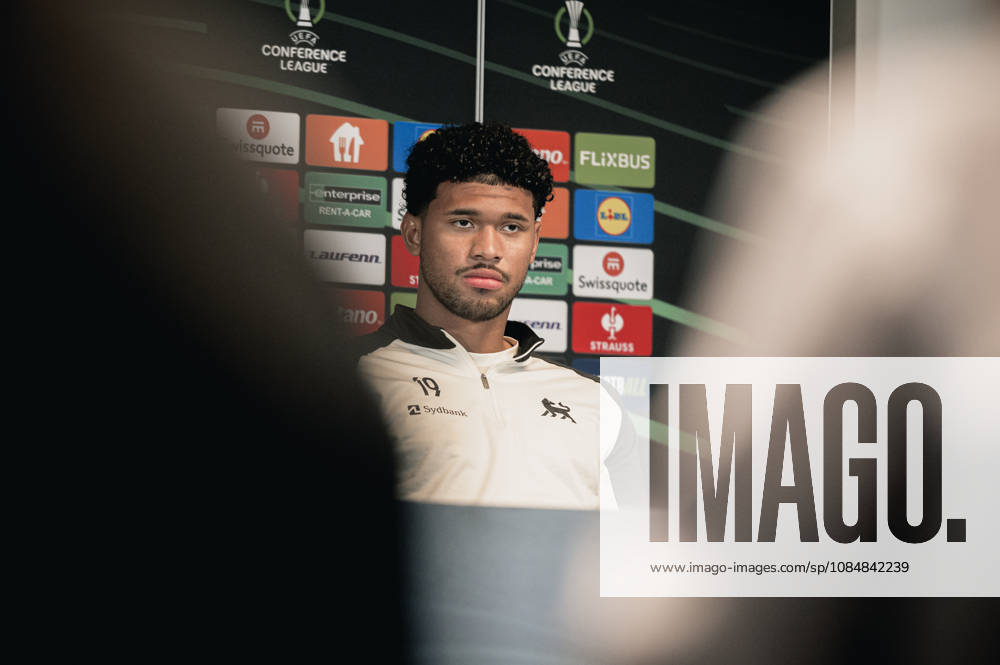 FC Midtjylland press conference, PK, Pressekonferenz - UEFA Conference League Herning, Denmark - October 21: Head coach Mike Tullberg and Pedro Bravo during a press conference ahead of a match between FC Midtjylland and St. Truidense in UEFA Conference League at MCH Arena Herning MCH Arena Denmark