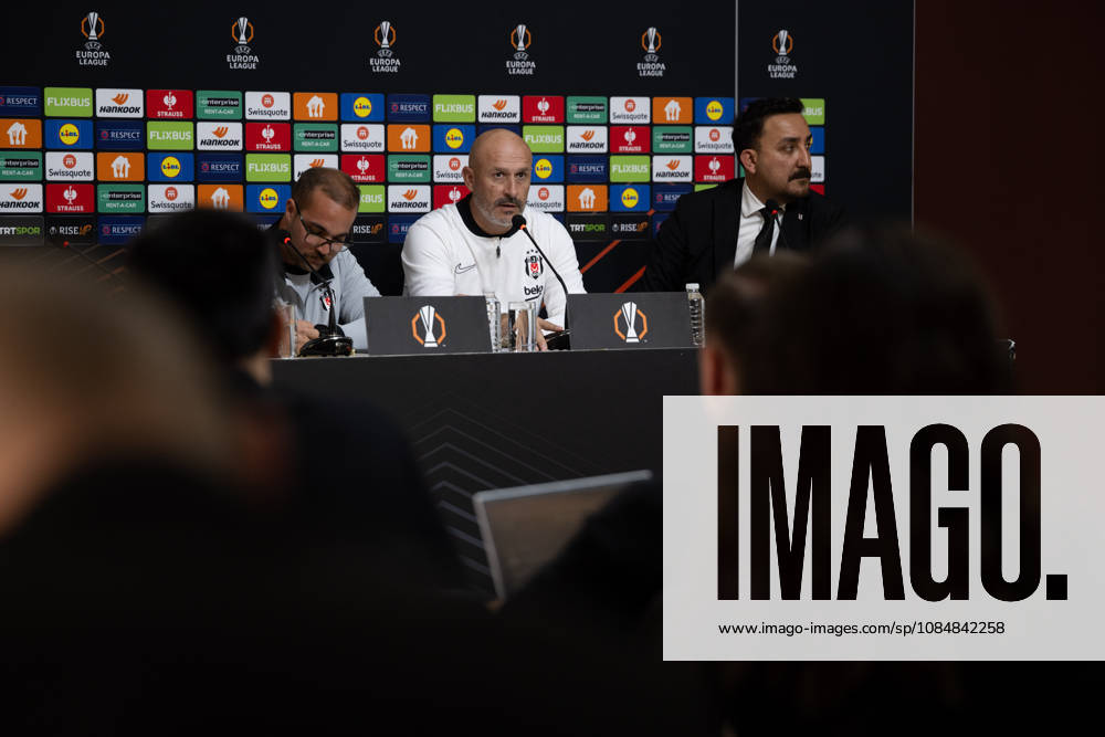 Besiktas hold press conference, PK, Pressekonferenz ahead of UEFA Europa League match with Crystal Palace ISTANBUL, TURKIYE - OCTOBER 21: Besiktas head coach Vincenzo Italiano (C) speaks during a press conference alongside midfielder Wilfred Ndidi at BJK Nevzat Demir Training Facilities in Istanbul, Turkiye, on October 21, 2026, ahead of their UEFA Europa League Matchday 3 clash against Crystal Palace. Celal Gunes Anadolu Istanbul Turkey. Editorial use only. Please get in touch for any other usage.