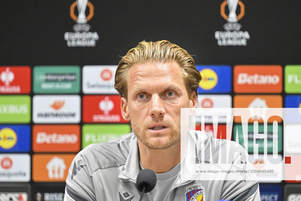 Head coach Radoslav Kovac of Viktoria Plzen speaks during the press conference, PK, Pressekonferenz prior to the fotball UEFA Europa League 3rd round match: Viktoria Plzen vs Levski Sofia in Pilsen, Czech Republic, October 21, 2026. (CTKxPhoto MiroslavxChaloupka) CTKPhotoP2026102106248 CTKPhotoP2026102106248