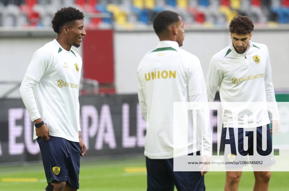 Union s Kevin Rodriguez pictured during a training session of Belgian soccer team Royale Union Saint-Gilloise, Wednesday 21 October 2026 in Dusseldorf, Germany, in preparation of tomorrow s game against Israeli Hapoel Be er Sheva F.C. on the third day of the UEFA Europa League league phase. The game was moved to Dusseldorf, as Belgian cities refused to host for security reasons. VIRGINIExLEFOUR x190509200x