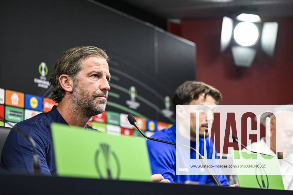 Rik De Mil, head coach of KAA Gent pictured during a press conference, PK, Pressekonferenz of Belgian soccer team KAA Gent, Wednesday 21 October 2026 in Braga, Portugal. The team is preparing for the second match of the UEFA Conference League league phase against Portuguese SC Braga tomorrow. TOM GOYVAERTS TomxGoyvaerts x190514097x