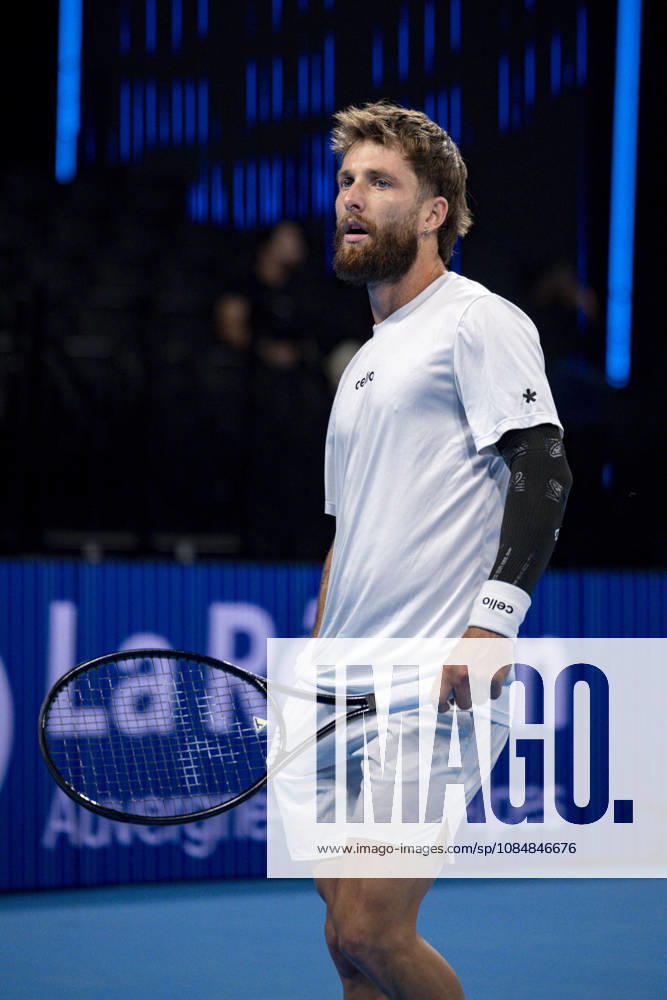 TENNIS : ATP, Tennis Herren 250 - Grand Tennis AURA - Decines (France) 21 10 2026 Corentin Moutet (FRA) vs Felix Balshaw (FRA) during the tournament of the Auvergne Rhône-Alpes Grand Prix at the LDLC Arena in Décines on October 21, 2026. Photo Sandrine Thesillat PsNewZ