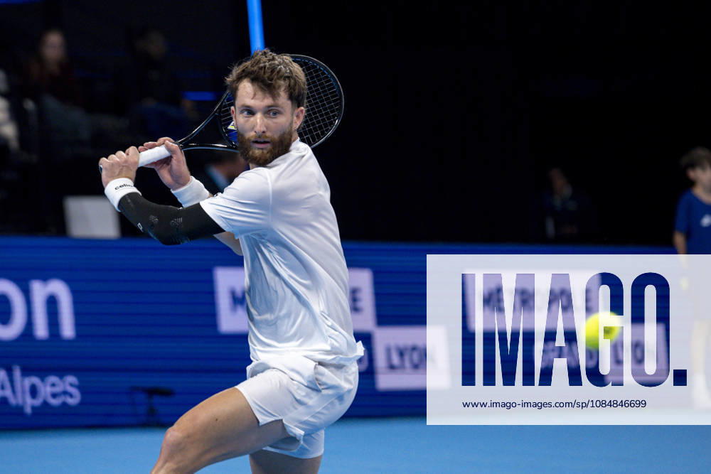 TENNIS : ATP, Tennis Herren 250 - Grand Tennis AURA - Decines (France) 21 10 2026 Corentin Moutet (FRA) vs Felix Balshaw (FRA) during the tournament of the Auvergne Rhône-Alpes Grand Prix at the LDLC Arena in Décines on October 21, 2026. Photo Sandrine Thesillat PsNewZ