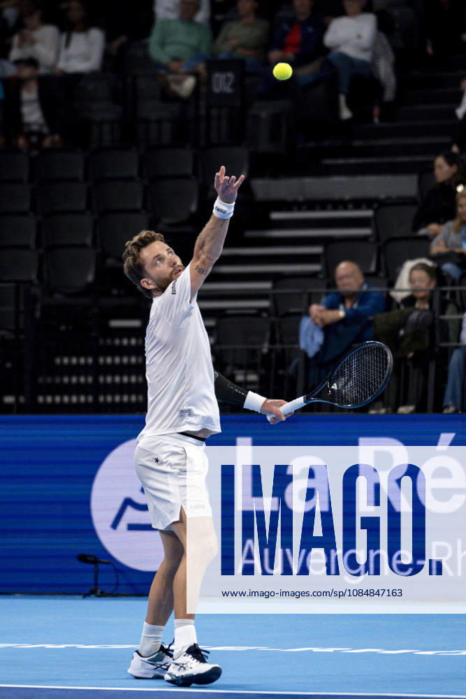 TENNIS : ATP, Tennis Herren 250 - Grand Tennis AURA - Decines (France) 21 10 2026 Corentin Moutet (FRA) vs Felix Balshaw (FRA) during the tournament of the Auvergne Rhône-Alpes Grand Prix at the LDLC Arena in Décines on October 21, 2026. Photo Sandrine Thesillat PsNewZ