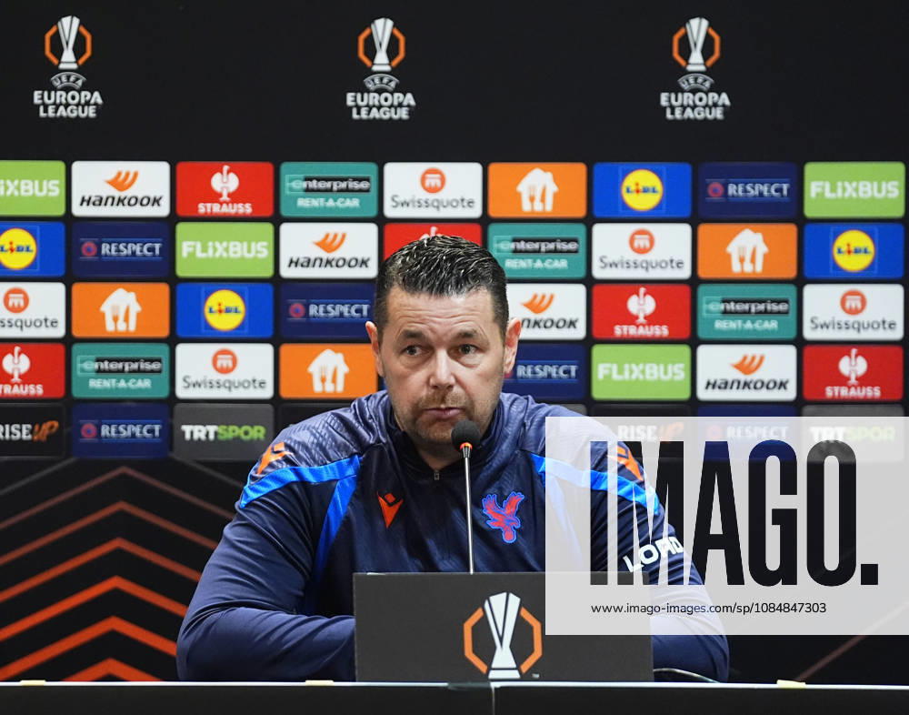 Ahead of Besiktas v Crystal Palace - UEFA Europa League ISTANBUL, TURKIYE - OCTOBER 21: Pierre Sage, head coach of Crystal Palace attends a press conference, PK, Pressekonferenz at Tupras Stadium ahead of UEFA Europa League football match against Besiktas in Istanbul, Turkiye on October 21, 2026. Esra Bilgin Anadolu Istanbul Turkey. Editorial use only. Please get in touch for any other usage.