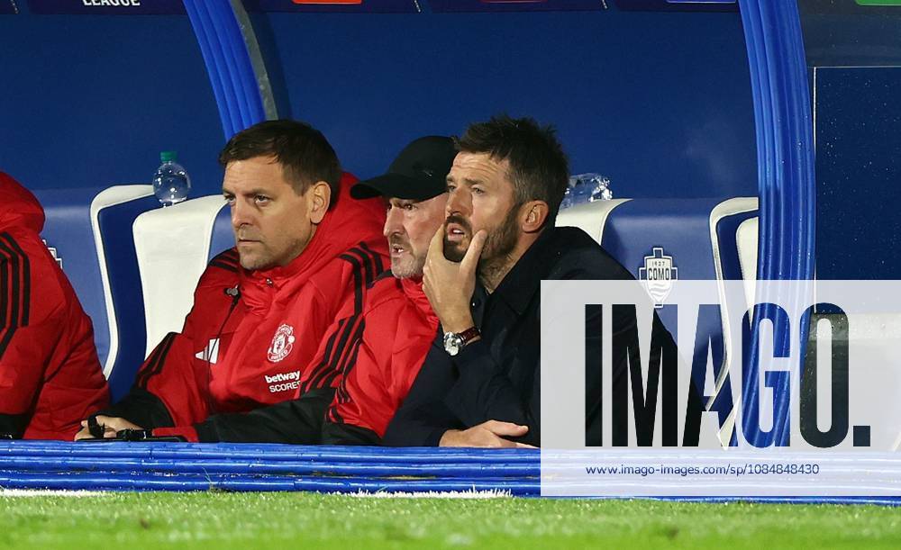 Manchester United, ManU manager Michael Carrick shows a look of dejection Como v Manchester United, UEFA Champions League, Football, Stadio Giuseppe Sinigaglia, Como, Italy - 21 Oct 2026Como Stadio Giuseppe Sinigaglia Italy