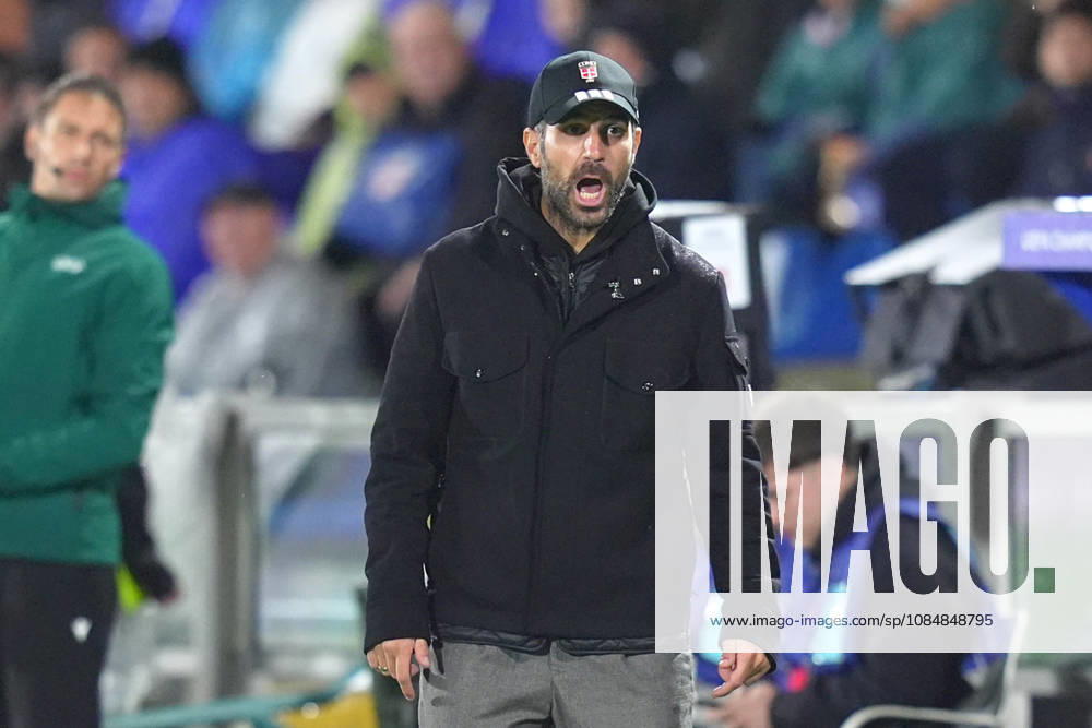 Como’s head coach Cesc Fabregas during the UEFA Champions League football match between Como and Manchester United, ManU - Champions League 2026 2027 - Giuseppe Sinigallia in Como , north Italy - Wednesday , October 21, 2026. - Soccer