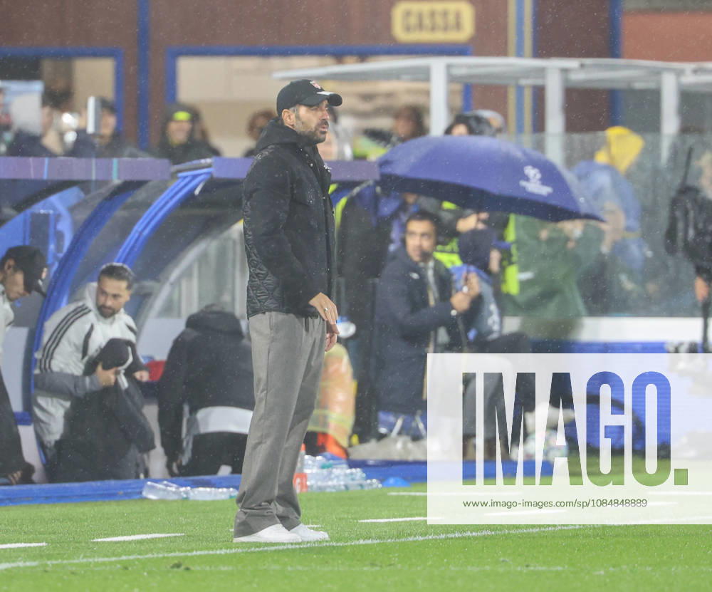 Como vs Manchester United, ManU of UEFA Champions League year 2026 27 Cesc FÃ bregas Head Coach OF FC Como During the UEFA Champions League football match between FC Como and FC Manchester United on 21 10 2026 at the Giuseppe Sinigaglia Stadium in Como Como Stadio Giuseppe Sinigaglia Como Italia