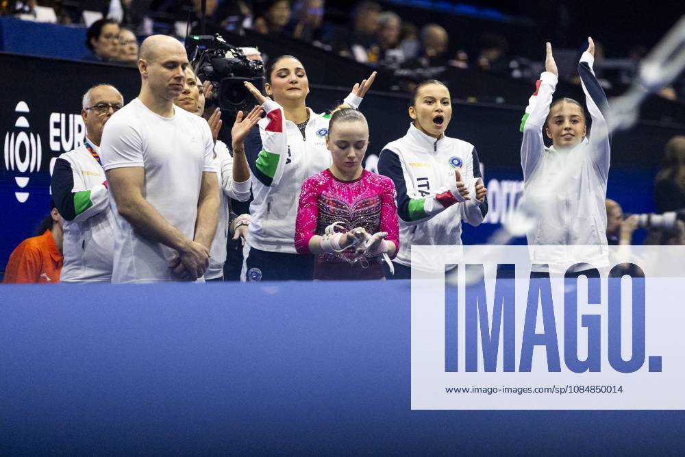 ROTTERDAM - The Italian gymnasts during the team final at the World Gymnastics Championships in Rotterdam Ahoy. IRIS VAN DEN BROEK ANP ANPxSportx IVx 573181304 originalFilename: 573181304