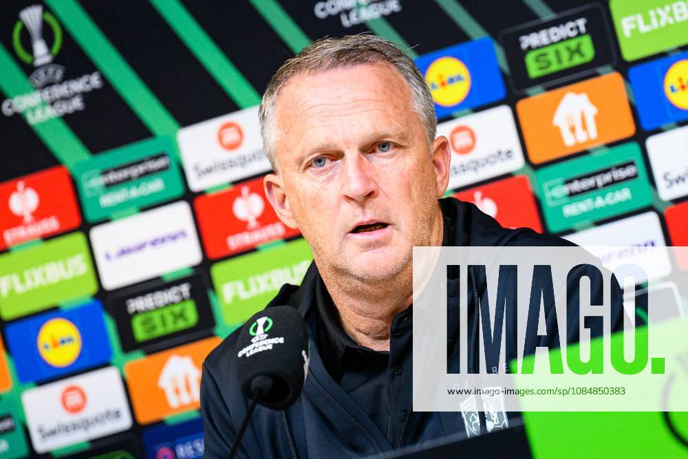 GIBRALTAR , 21 10-2026 , Europa Point stadium , season 2026 2027 , UEFA Conference League football , press conference, PK, Pressekonferenz FC Twente coach John van den Brom Press conference Twente x208916943x